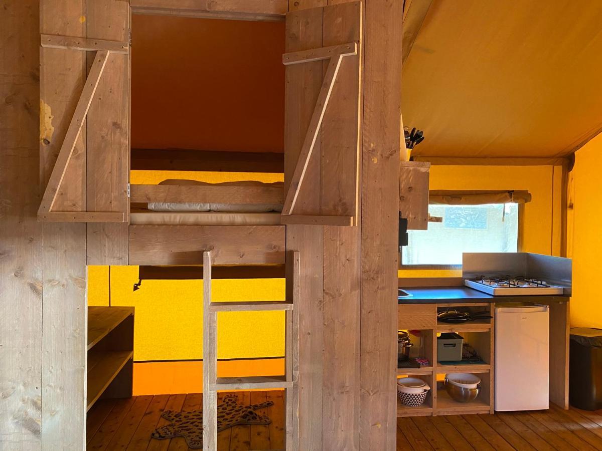 Camping De Vinkenkamp Lieren 외부 사진