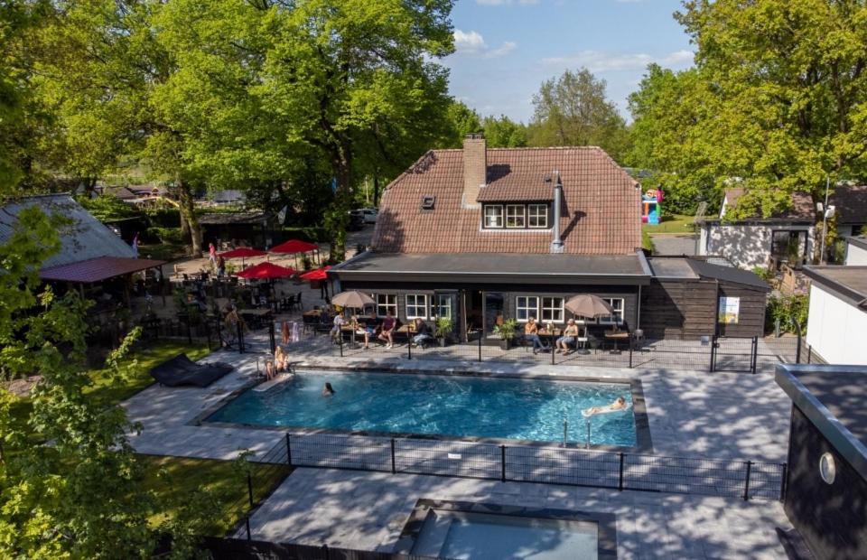 Camping De Vinkenkamp Lieren 외부 사진
