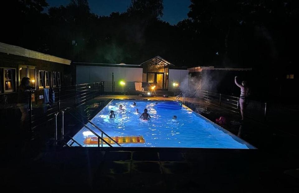 Camping De Vinkenkamp Lieren 외부 사진
