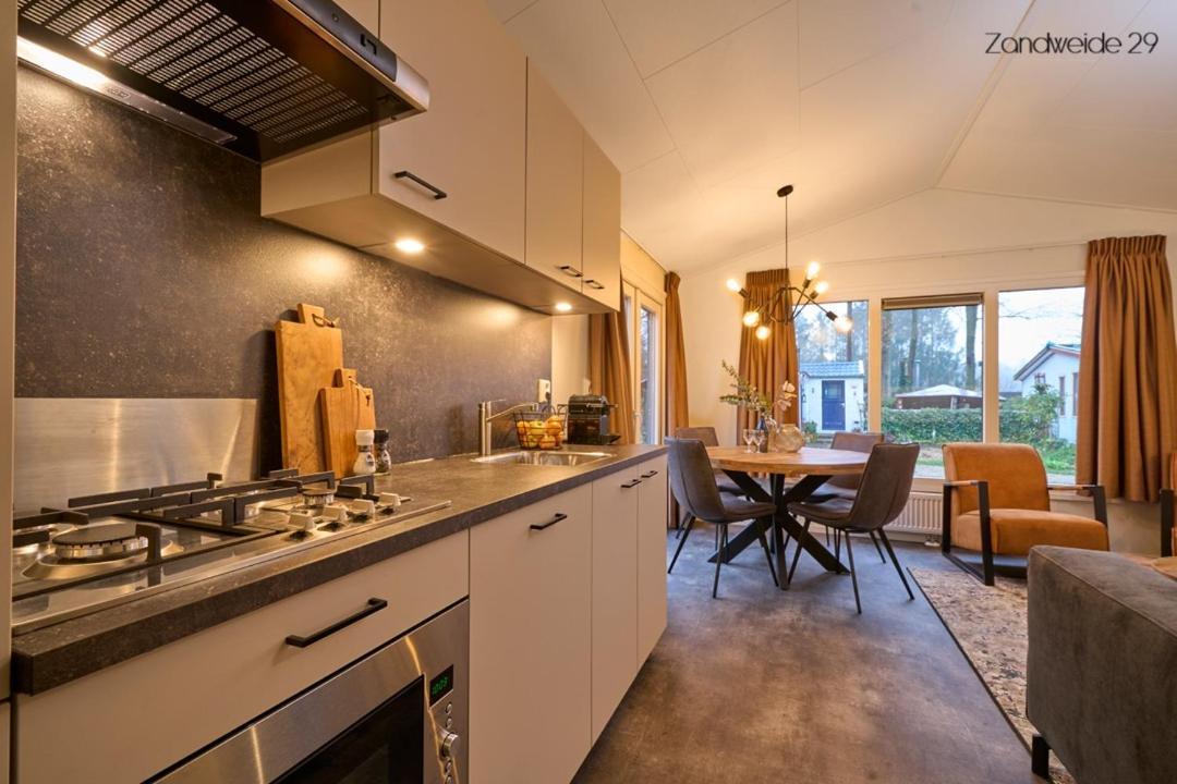 Camping De Vinkenkamp Lieren 외부 사진