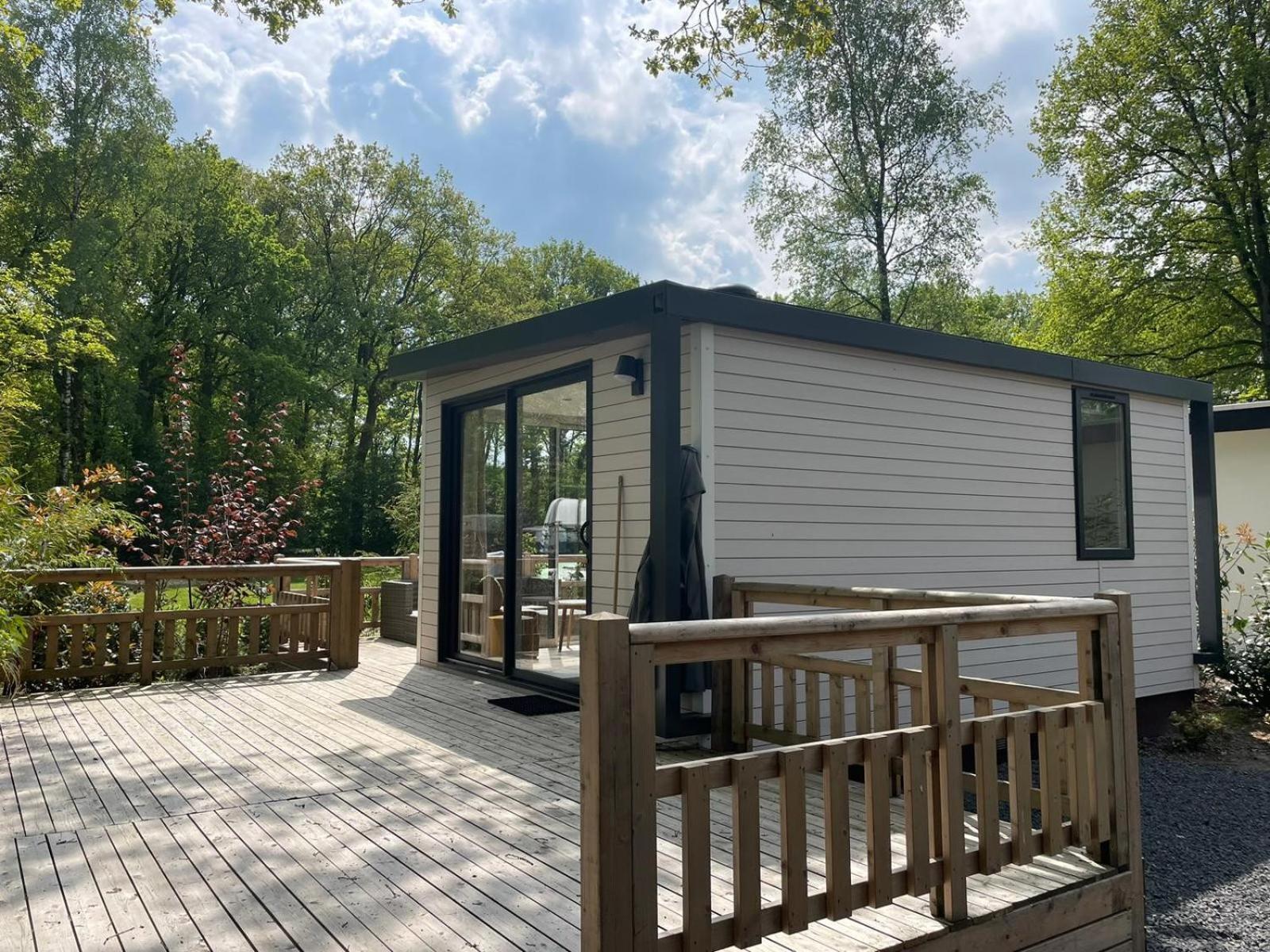 Camping De Vinkenkamp Lieren 외부 사진