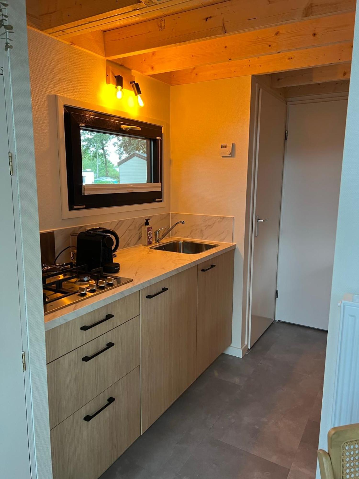Camping De Vinkenkamp Lieren 외부 사진