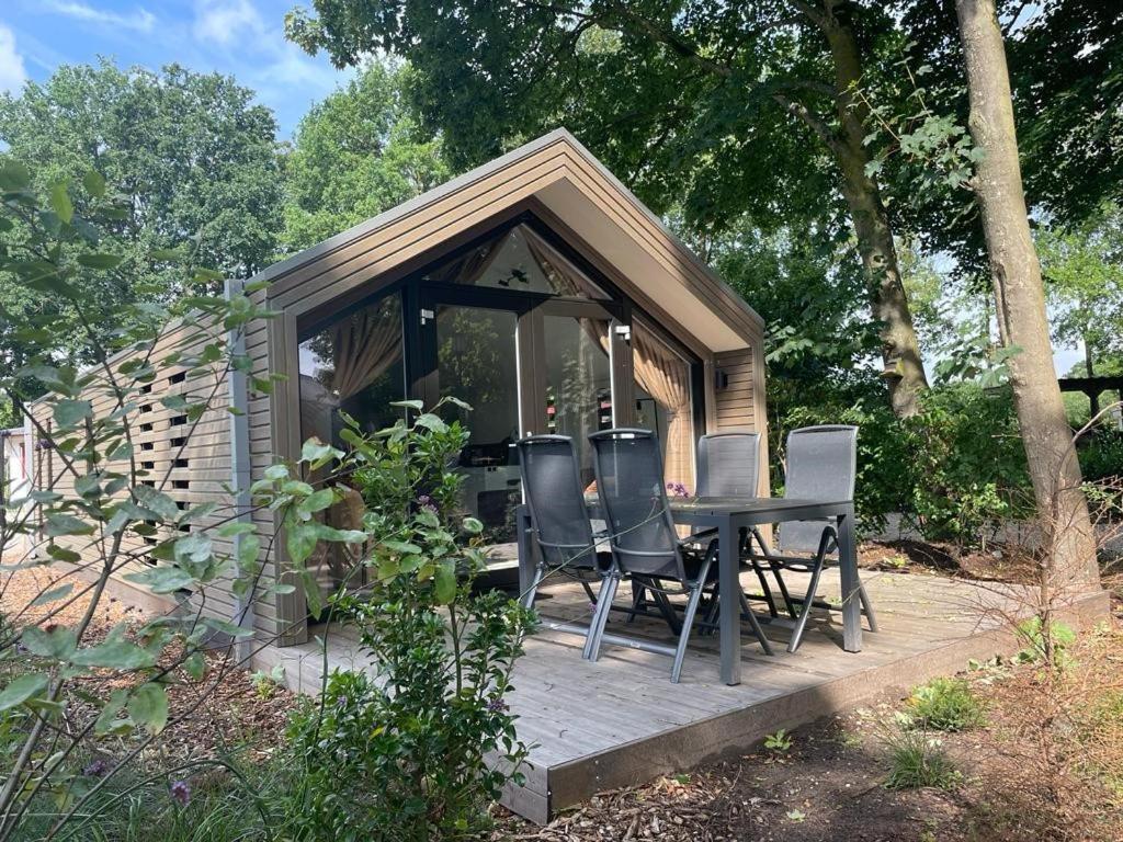 Camping De Vinkenkamp Lieren 외부 사진