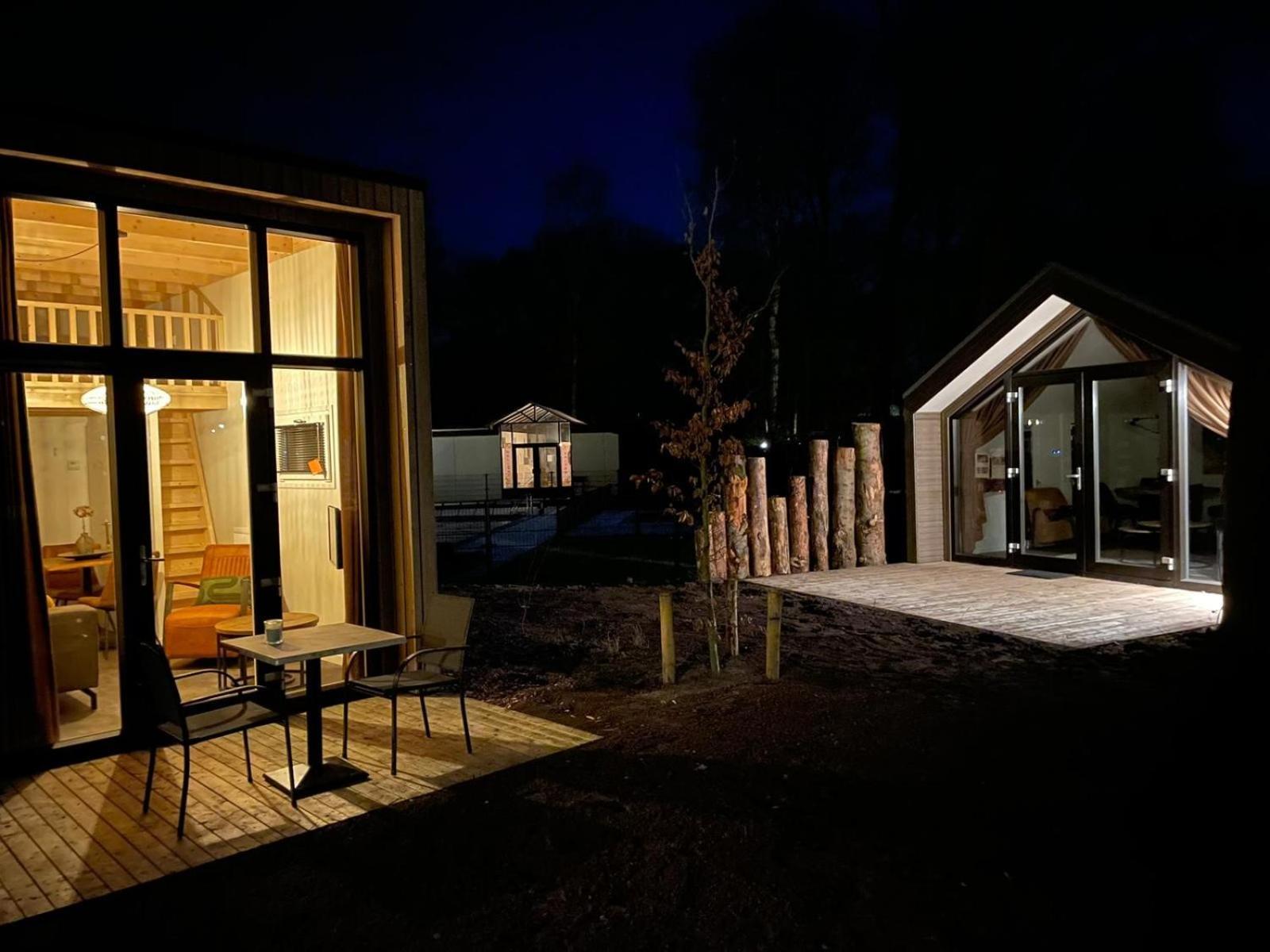 Camping De Vinkenkamp Lieren 객실 사진