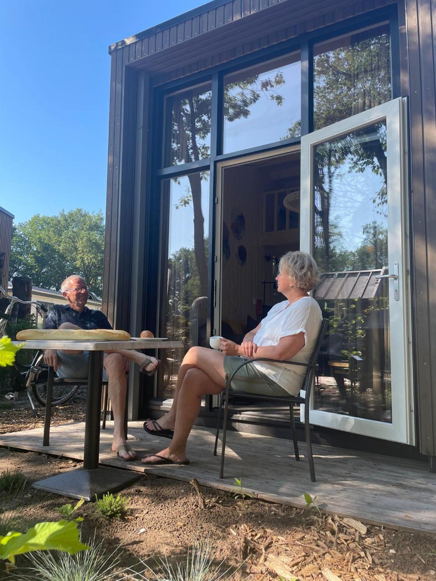 Camping De Vinkenkamp Lieren 객실 사진