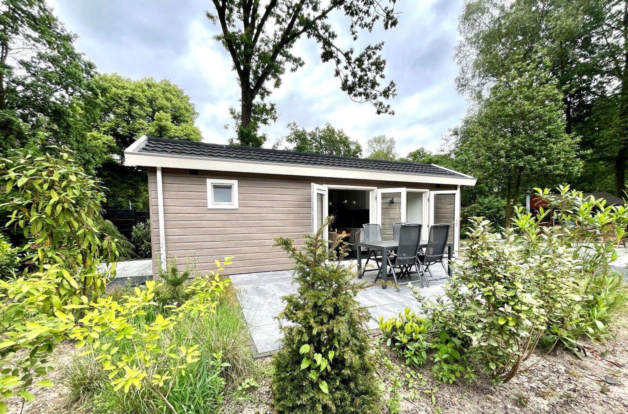 Camping De Vinkenkamp Lieren 외부 사진